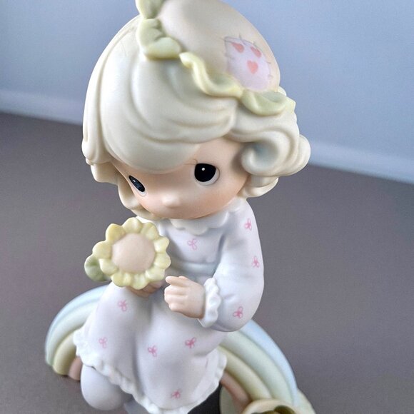 Precious Moments Dreams Really Do Come True Rainbow Girl Gold Pot Statue 128309 - Picture 7 of 15